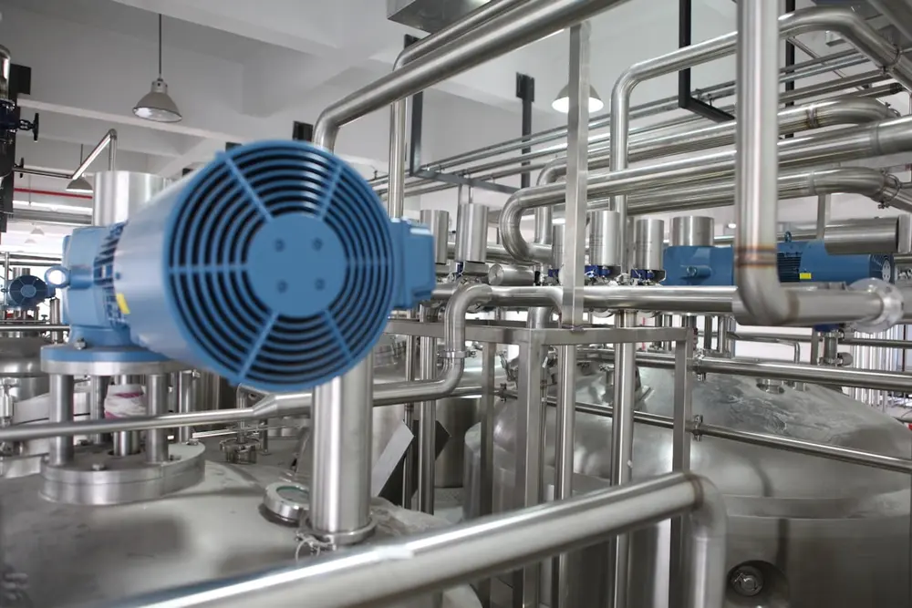 Industrial plant pipework